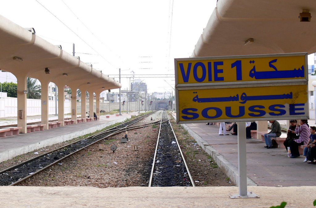 Estacion de Tren de Monastir by Carlos Duclos