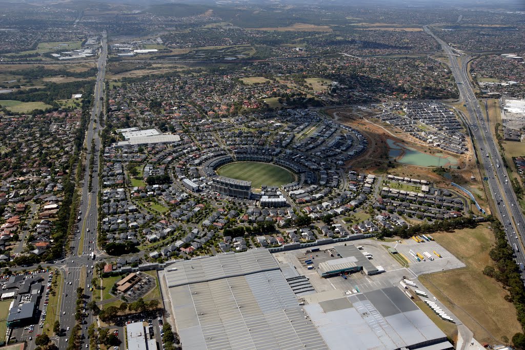 VFL Park (2014). With Wellington Rd on the left and the Monash Fwy on the right, the car parks around the former football ground are now covered in houses. by Muzza from McCrae