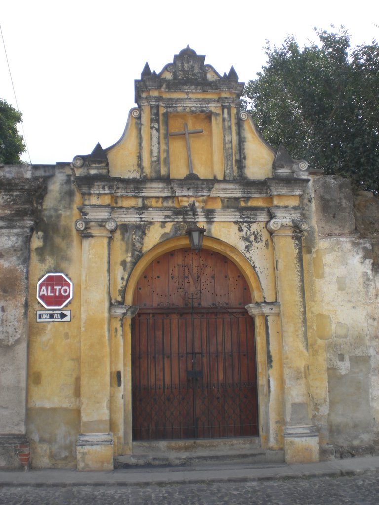 Puerta lateral de Iglesia de San Francisco El Grande by Eleonora Ortiz