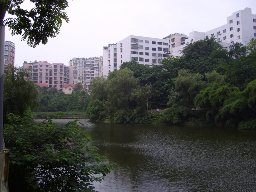 两路镇双龙湖(Shuanglong Lake, Lianglu Town) by 王灿新(Canxin Wang)