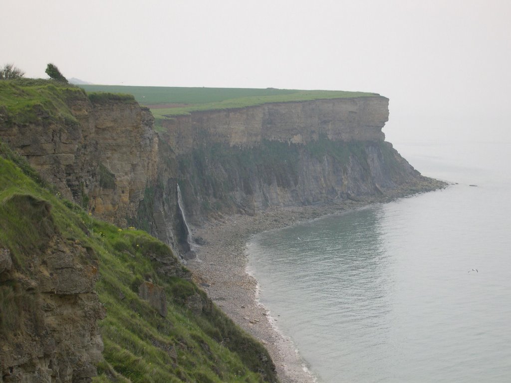 Falaise à l'Ouest d'Arromanches by eromanet