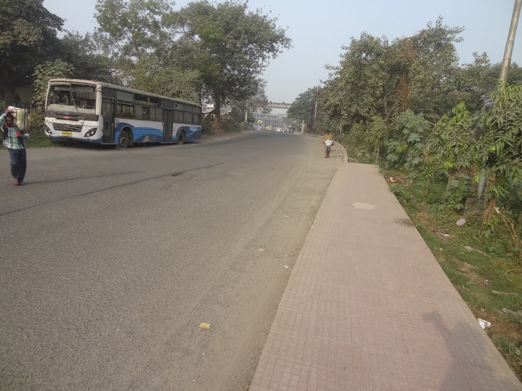 Near Kolkata Railway Station by sban1998