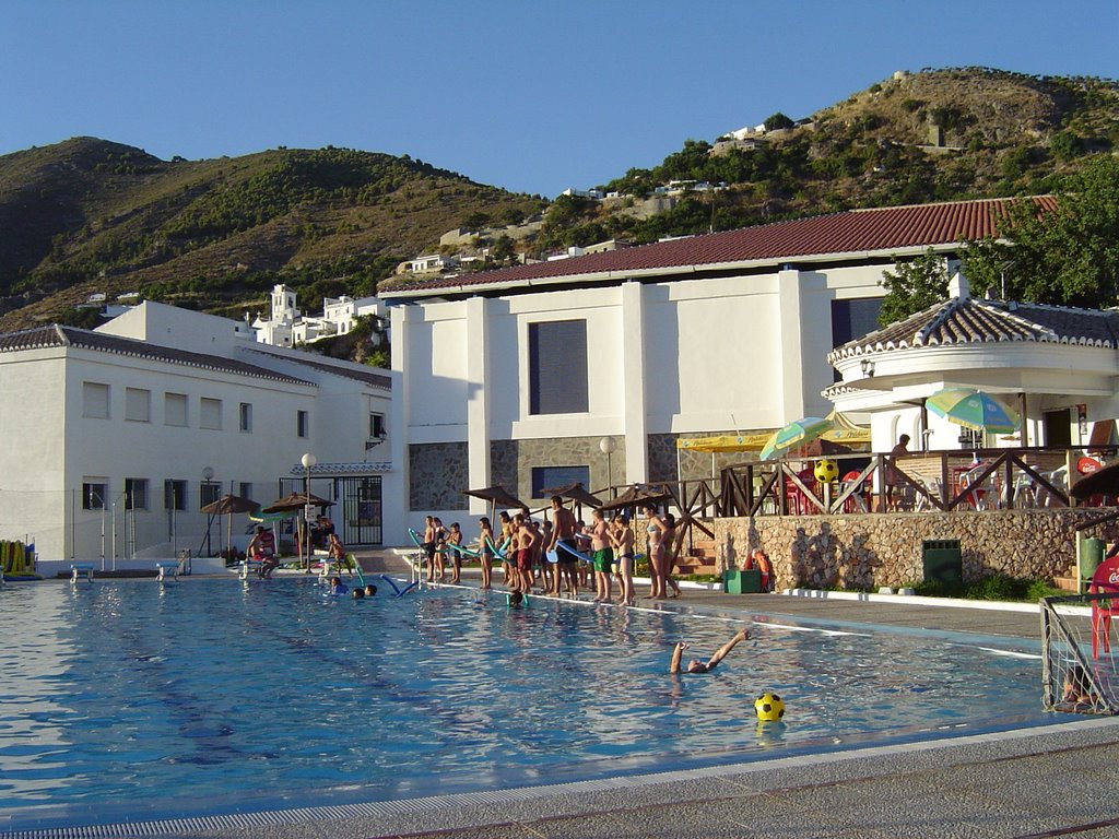 Piscina Polideportivo Villa de Frigiliana by rubenf7