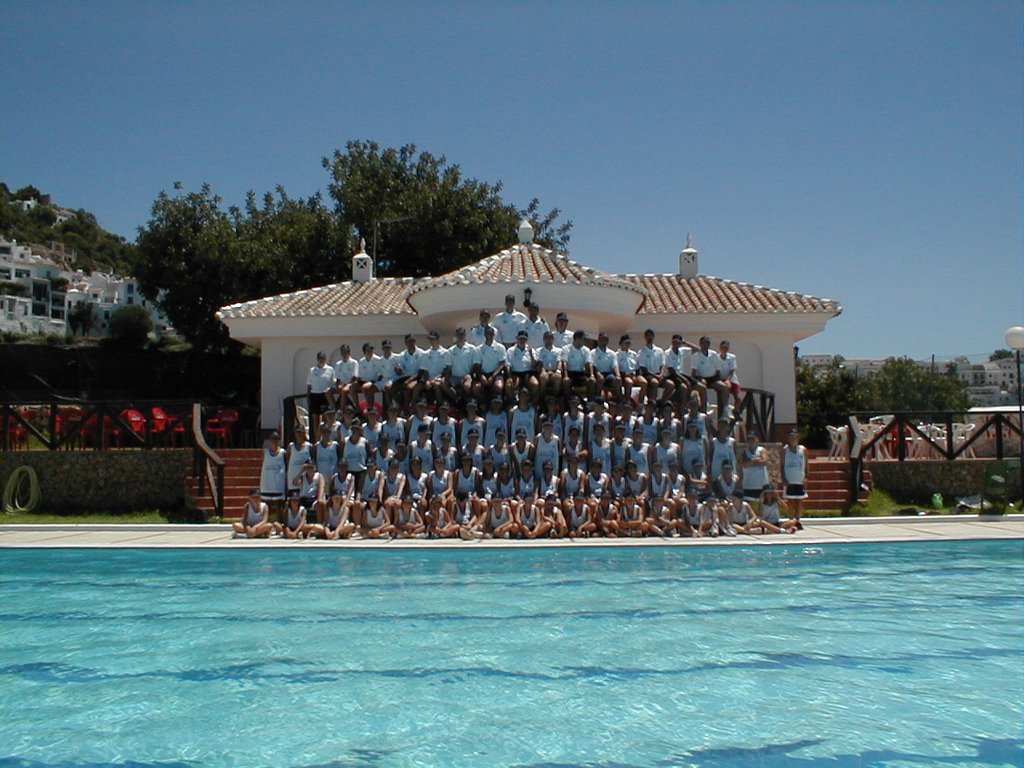 Grupo CVF 2001 - Piscina Villa de Frigiliana by rubenf7