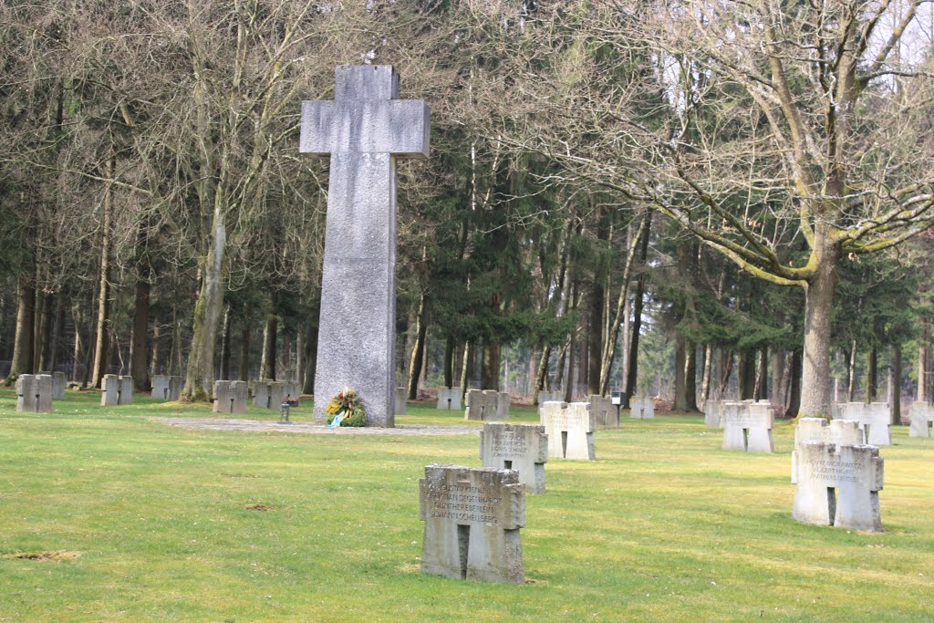 Ehrenfriedhof Hürtgen by MariExplorer