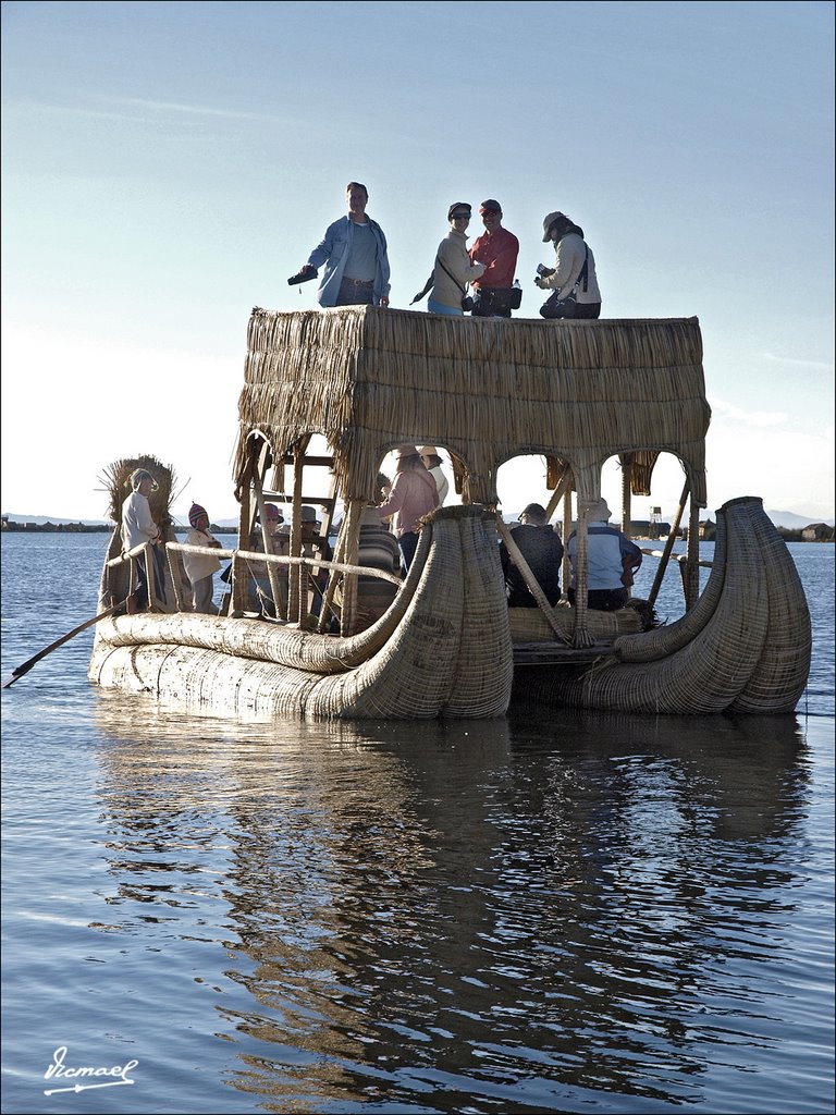 080426-185 PUNO. TITICACA. ISLAS URO by Víctor Manuel Mamblo…