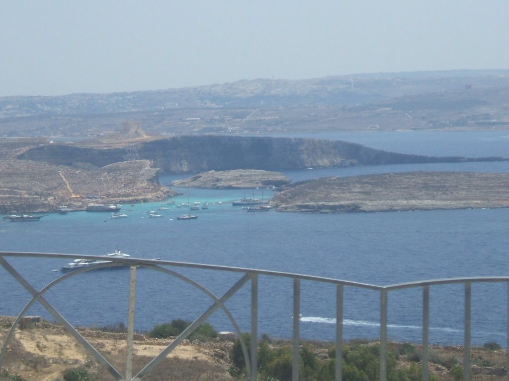 Blu Lagoon fra Comino e Cominotto vista da Gozo by Jago83