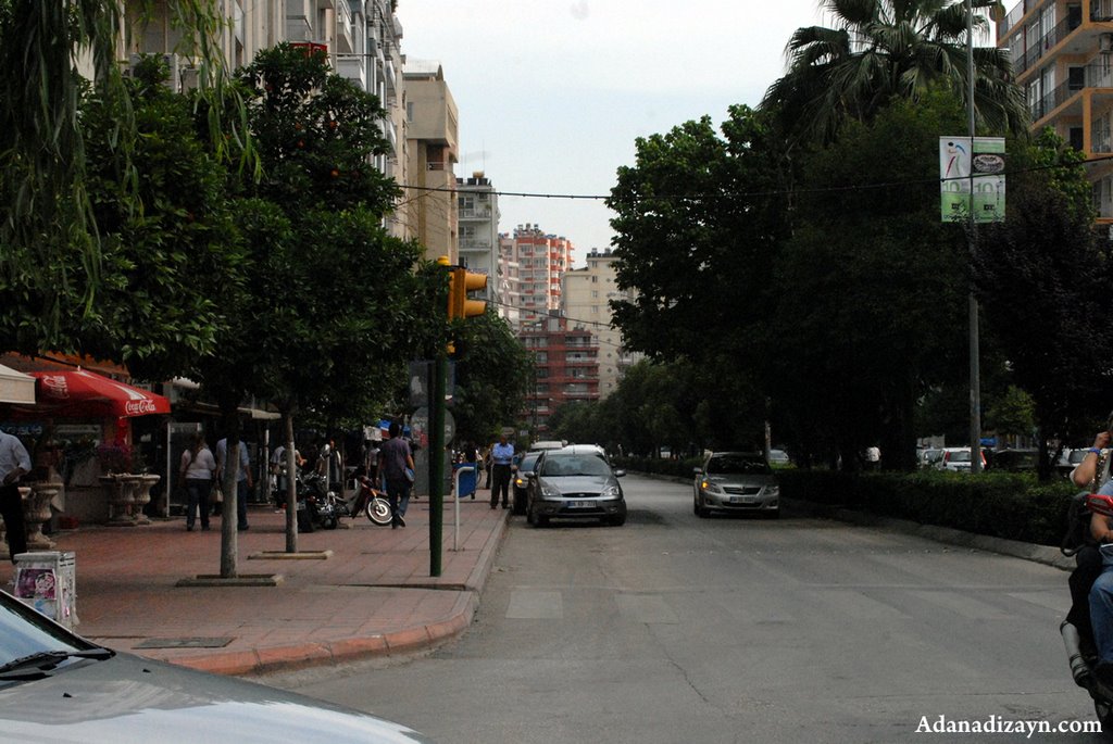 Gazipaşa Bulvarı Seyhan Adana Turkey by Hüseyin Kafadengi