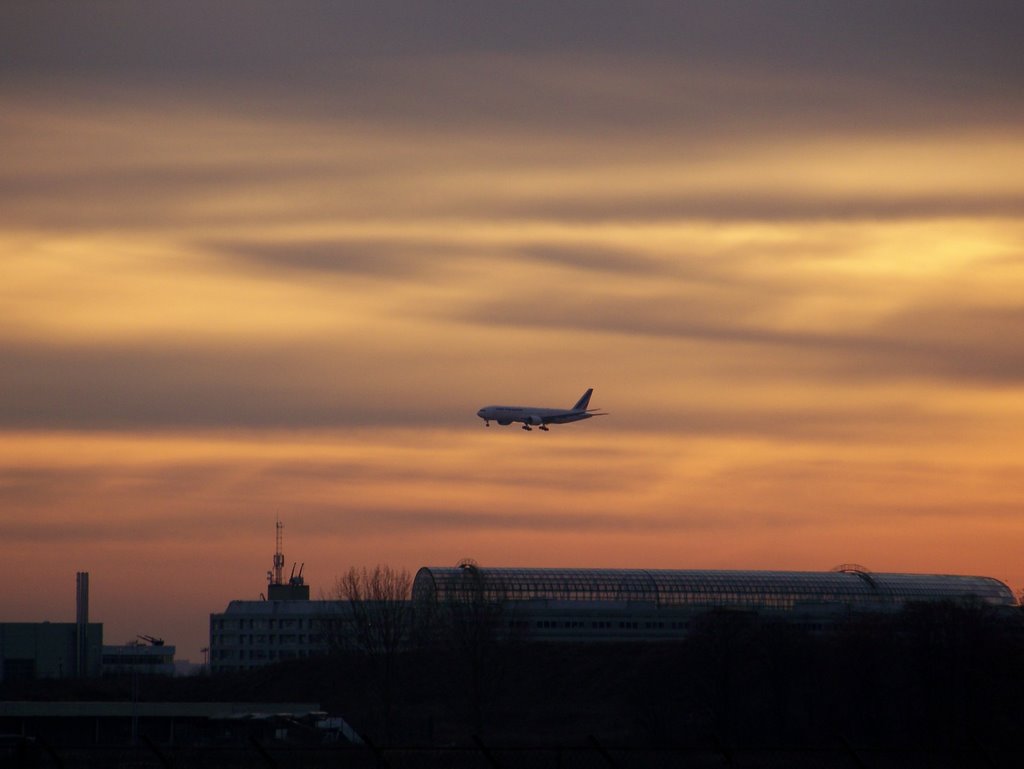 Un coucher sur roissy by dubois jacques