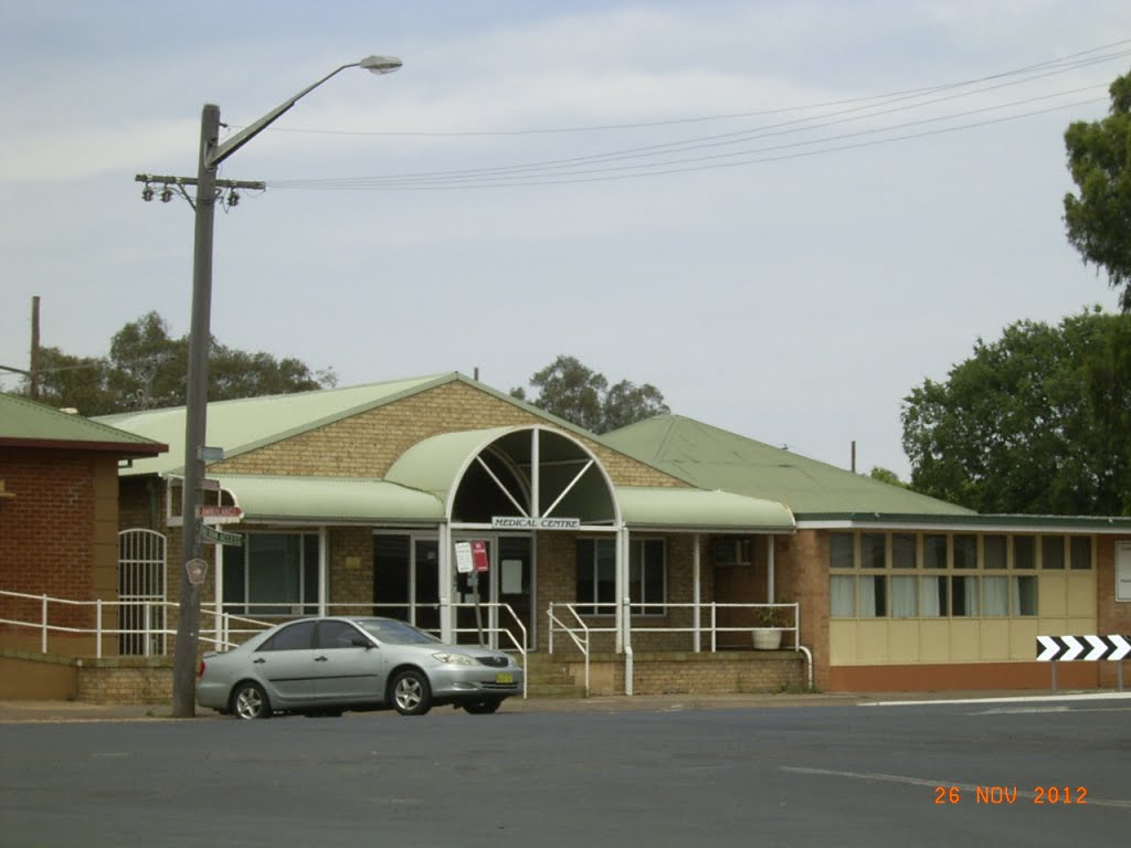 Gilgandra - Medical Centre - 2012-11-26 by sandyriva