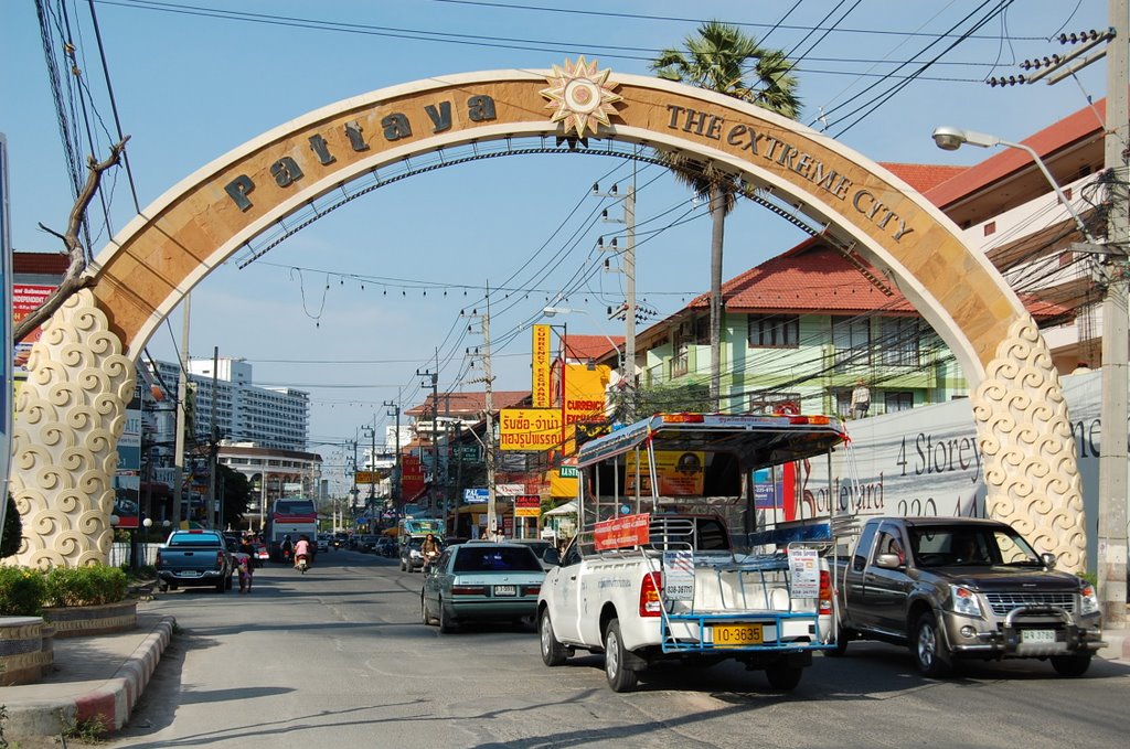 Pattaya Extreme City by Andreas Hofer