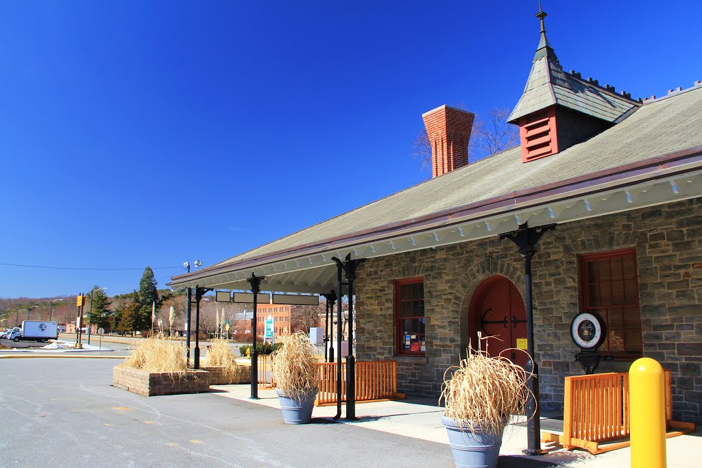 Old Railway Station, Pulaski Virginia by jonmac33