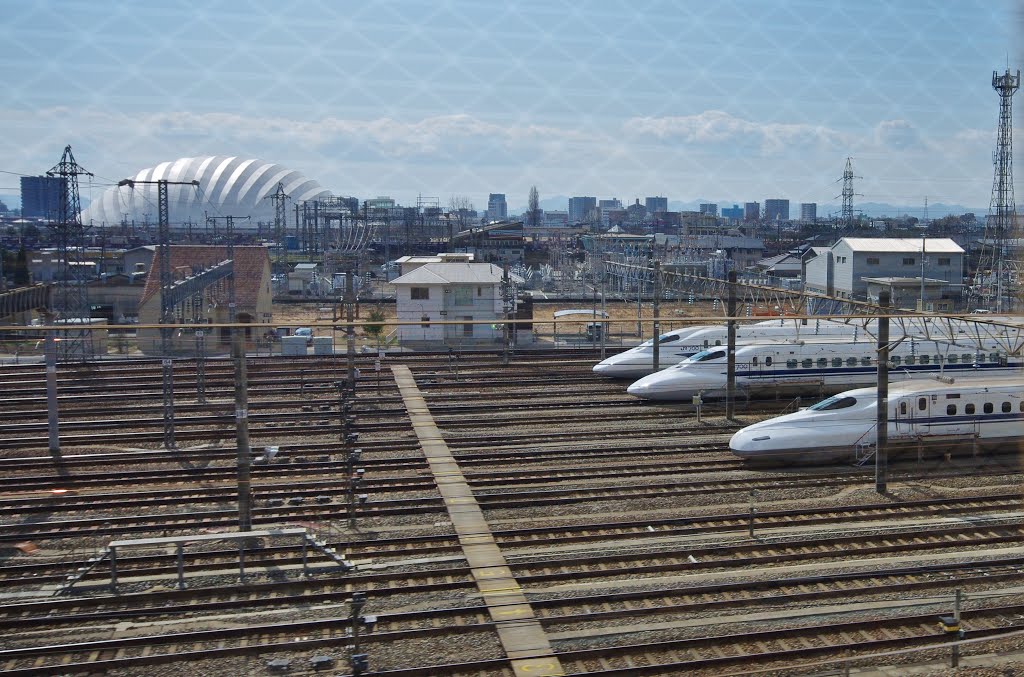 JR shinkansen depot, Okayama by Tjark van Heuvel