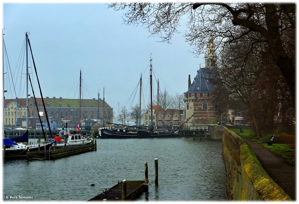 Hoorn -- Vluchthaven -- De Hoofdtoren by dziwnowik