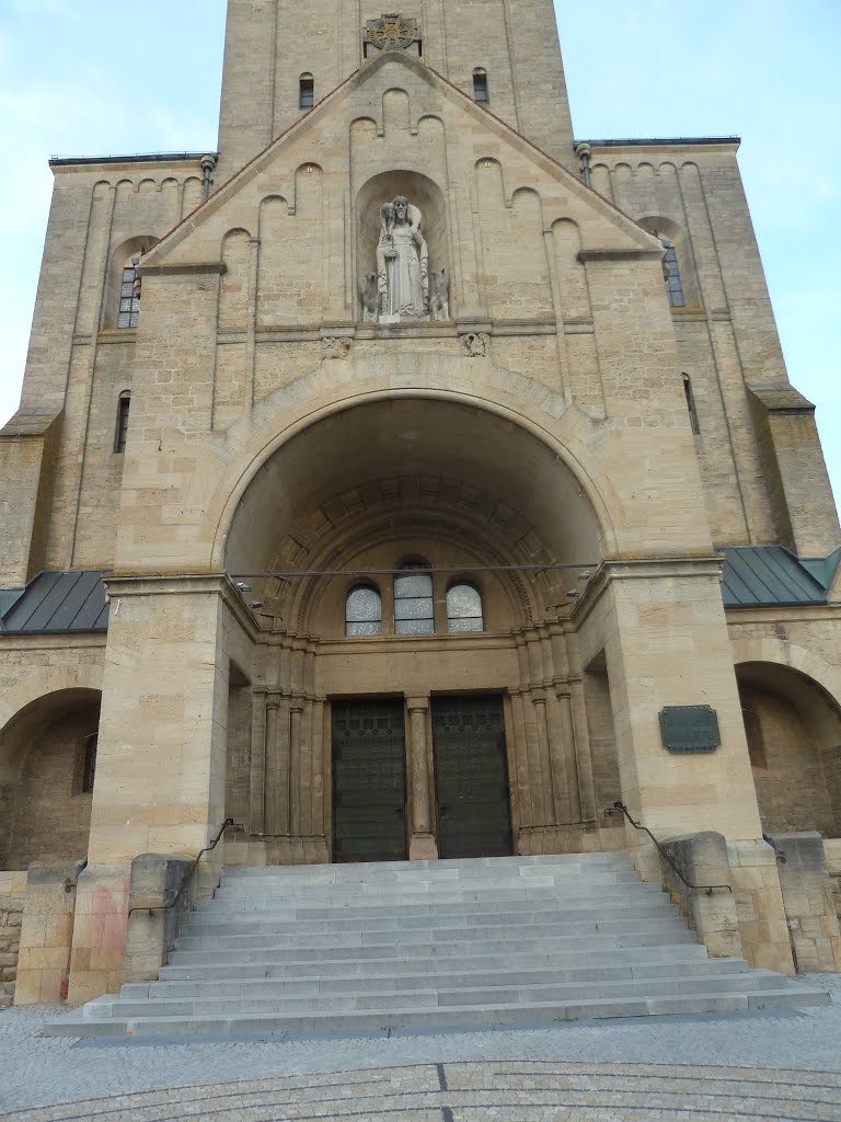 Herz Jesu Kirche Singen (Hohentwiel) 140321 by helicop