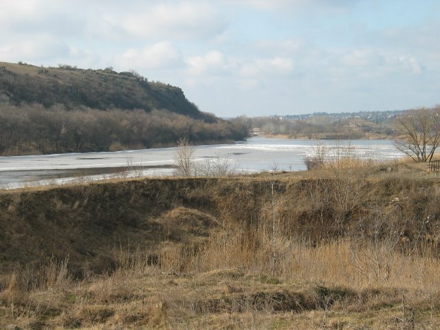 Enerhetykiv Embankment, 23, Yuzhnoukrains'k, Mykolaivs'ka oblast, Ukraine, 55000 by Elena Kamenetska