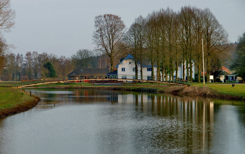 De Berkel bij kasteel De Cloese Lochem by J. Kolman