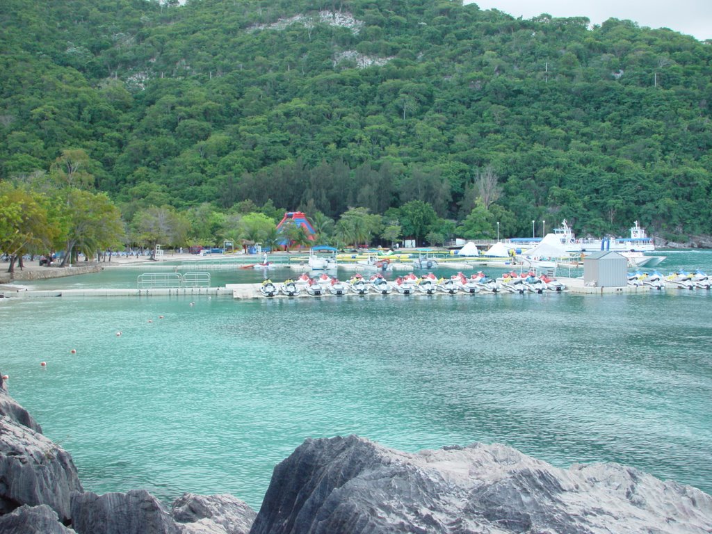 Labadee Hispaniola by Amuadiv