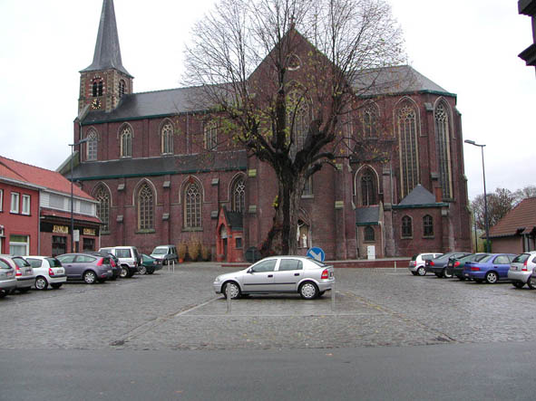 Onze-Lieve-Vrouw en Sint-Stephanuskerk by Vankeirsbilck Ludwig