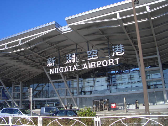 Niigata Airport by Gio la Gamb