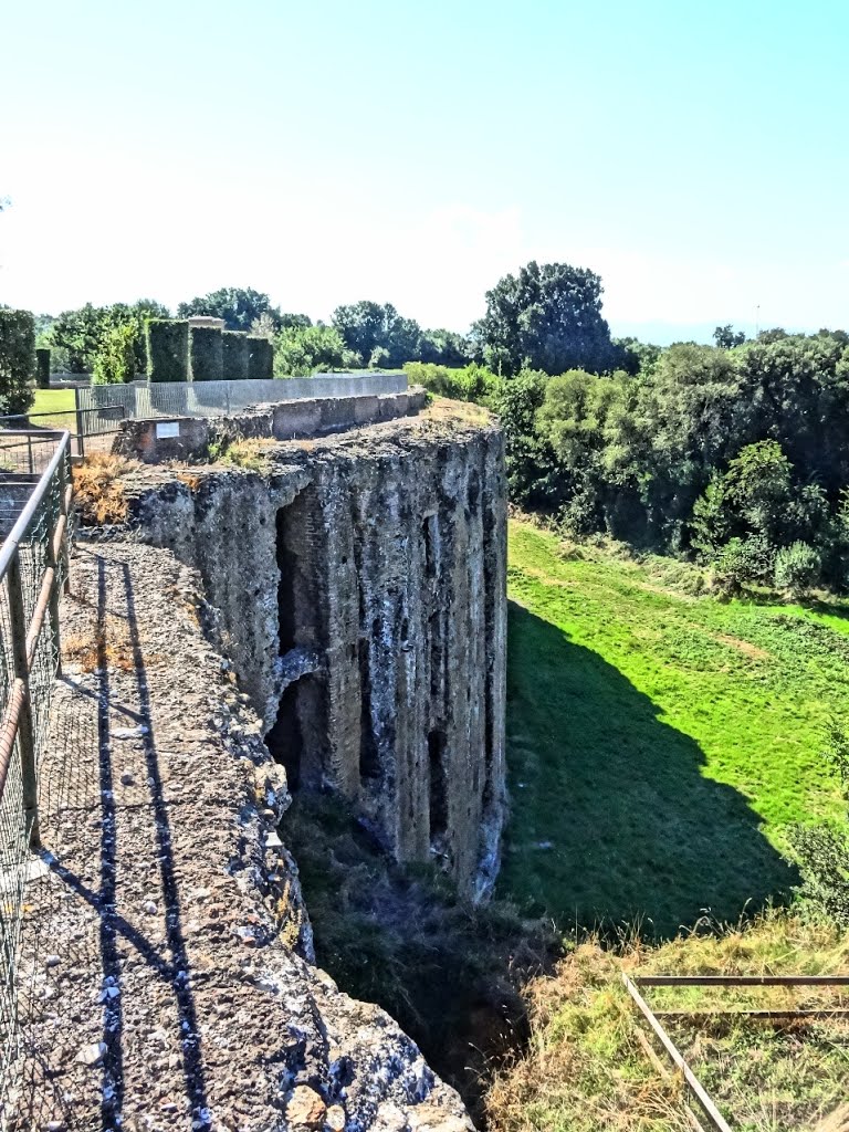 Estructura del "Cento Camerelle" by ArrianusNicomediae