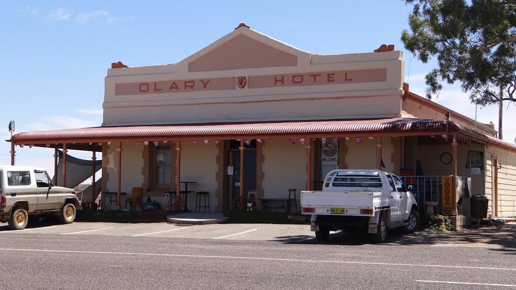 Olary Hotel by Mark Harris