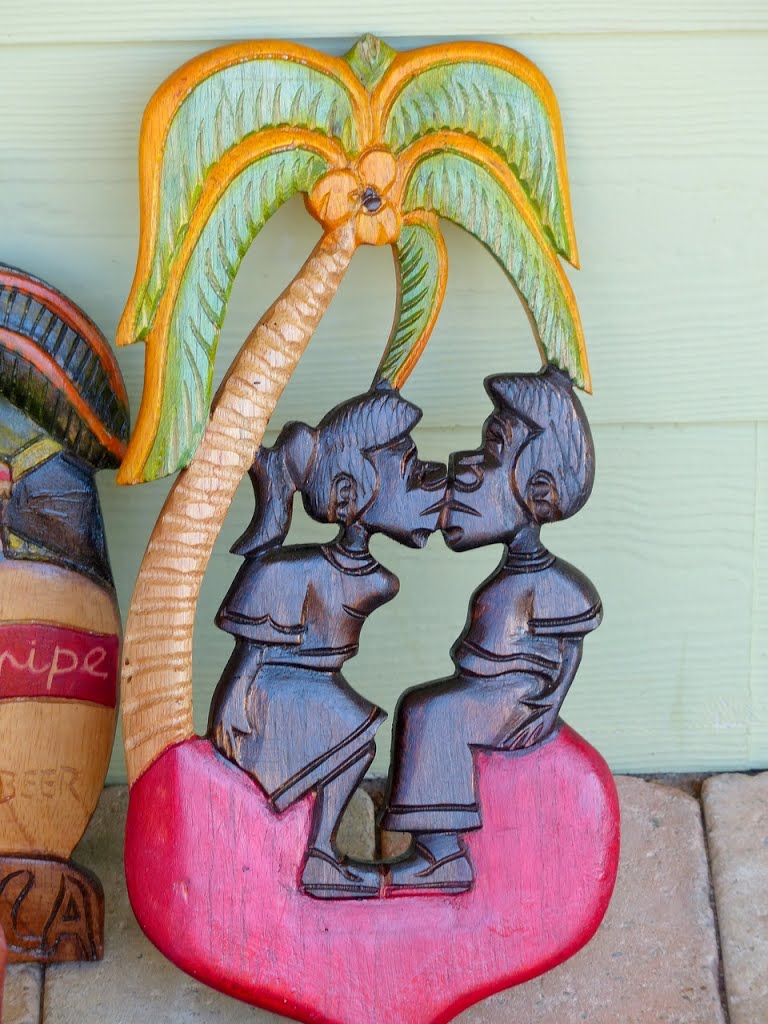 Les Antilles, la Jamaïque, un très beau sujet "Les amants" du sculpteur sur bois à Falmouth by Roger-11