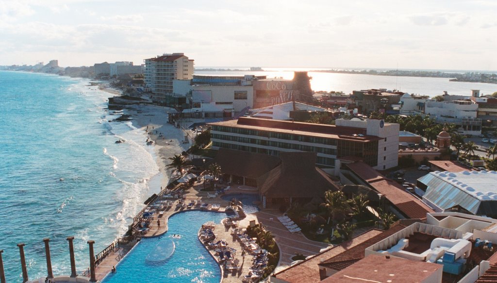 Overlooking the Krystal Cancun hotel by TheMagikRat