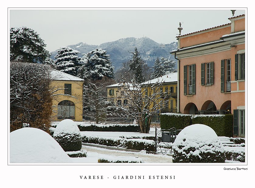 Giardini Estensi sotto la neve by Gianluca Bertoni