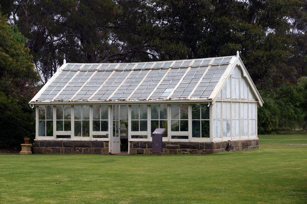 Glasshouse (2014). This is an early 20th century adaptation of a late 19th century structure which incorporates the original iron brackets in the roof. by Muzza from McCrae