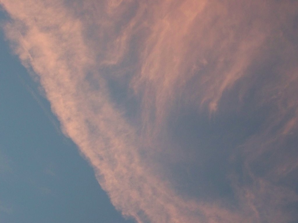 Pink clouds in Jackson County MS by zacharystewart