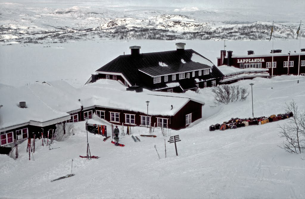 Riksgränsen, februari 1977 by Gunnar Henriksson