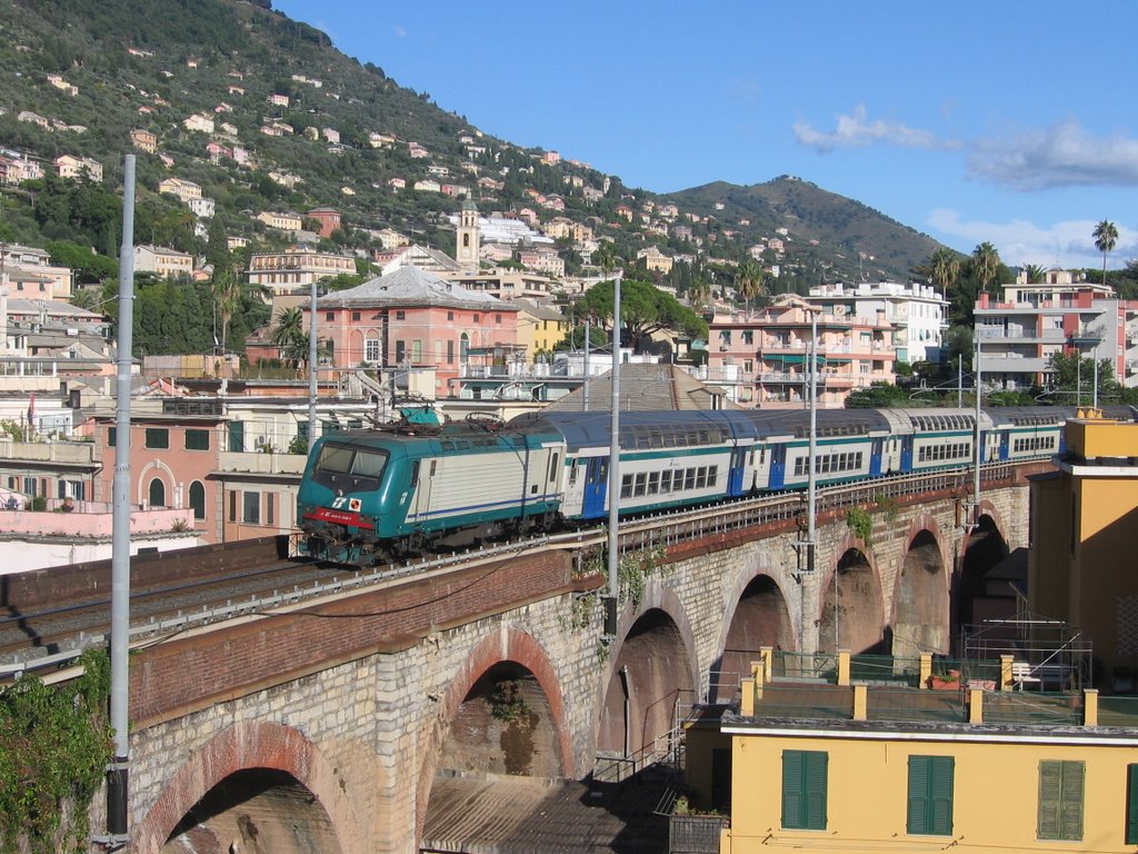 S.Ilario Nervi ponte ferrovia by Filippo Patanè