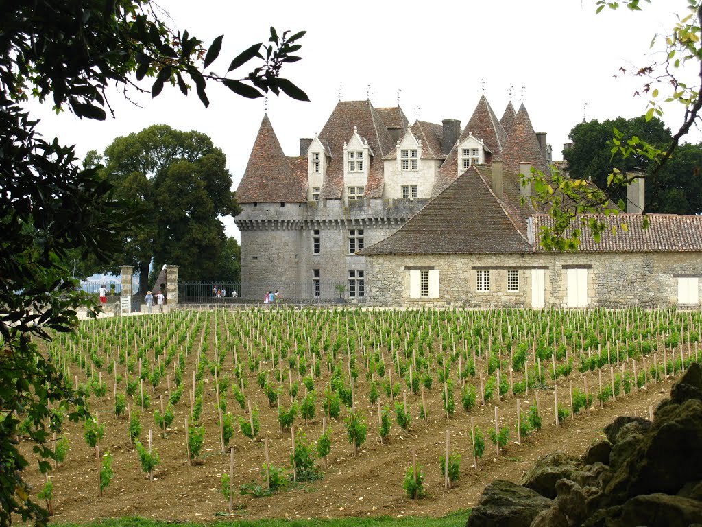 Château Montbazillac by Jean-Michel BEAUJEUX