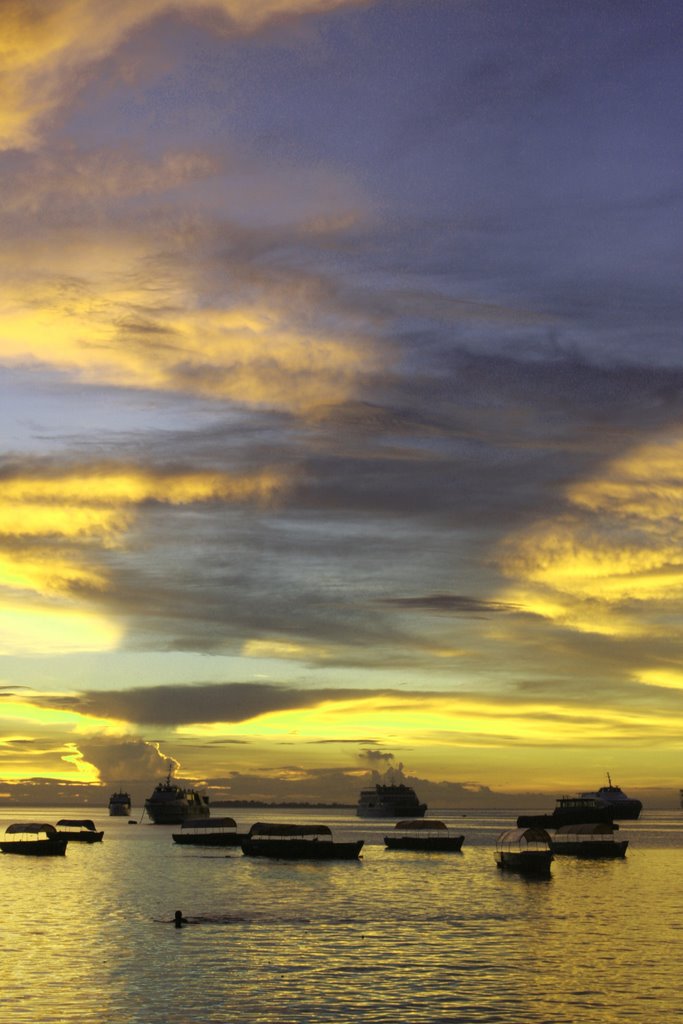 Blue and Yellow African Sky as seen at Mercury's Café by jonnyharry