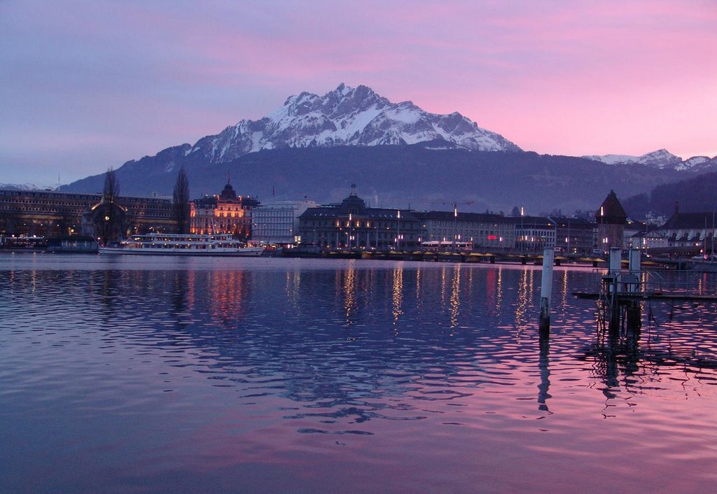 Luzern at sunset in winter by Leni2008