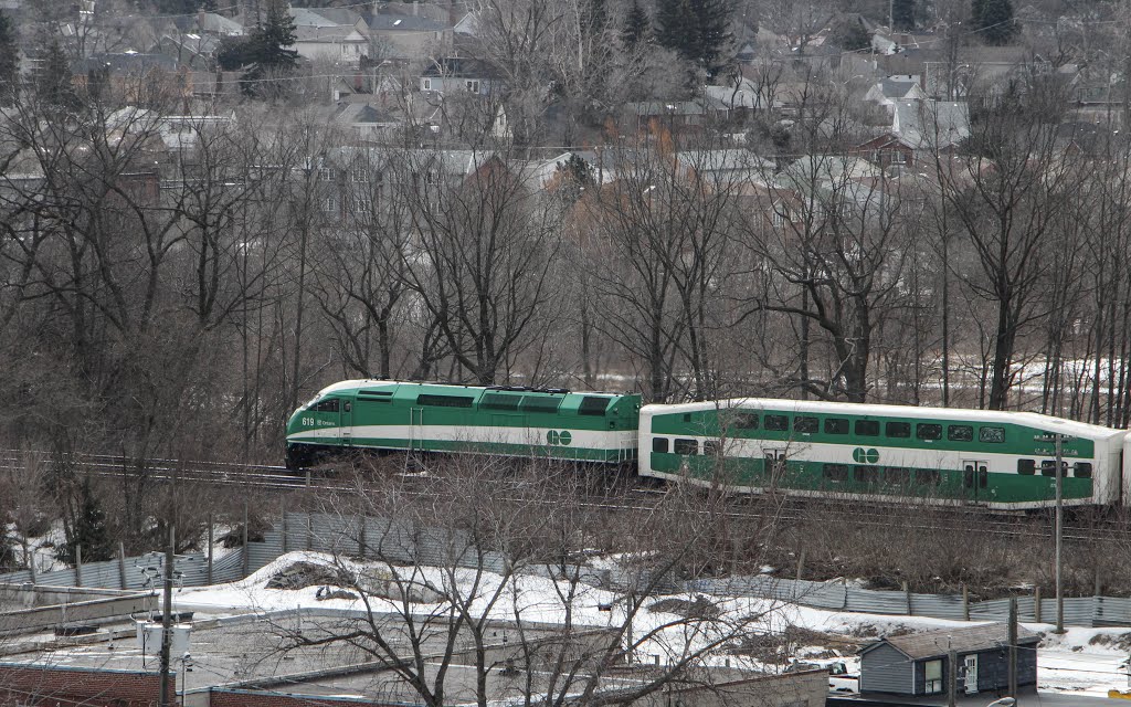 GO Train, Scarborough, ON by Christopher.R