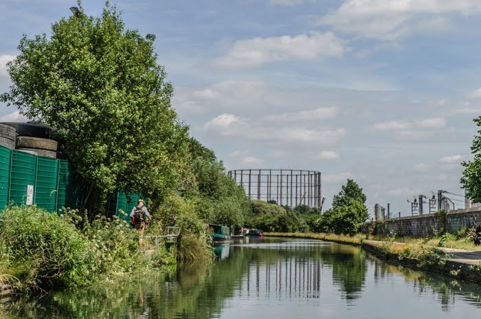 Kensington gasometer past Lane Bridge by hilofoz