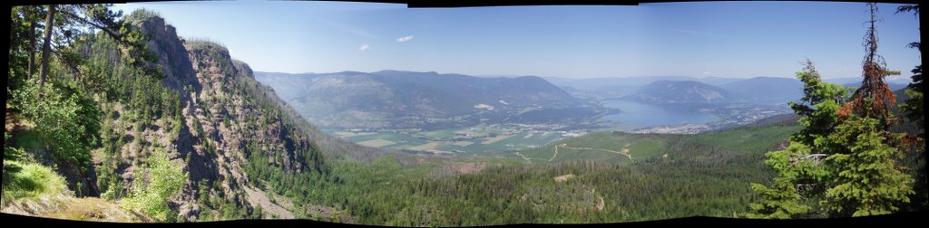 View from Mount Ida Lookout by Hachmal