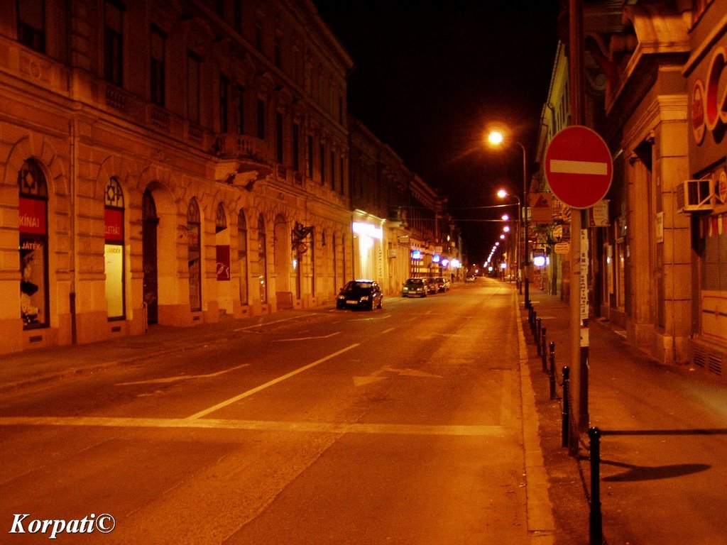 Csengeri (volt Béke) út eleje éjszaka by korpati