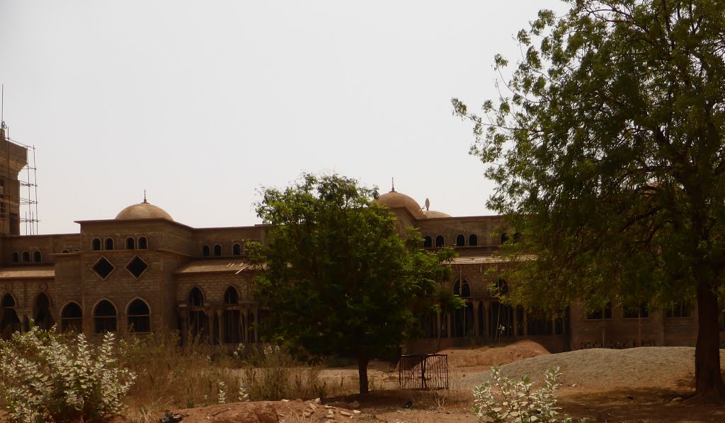 Neue grosse Moschee 1 in Ouagadougou, Burkina Faso by bienenritter