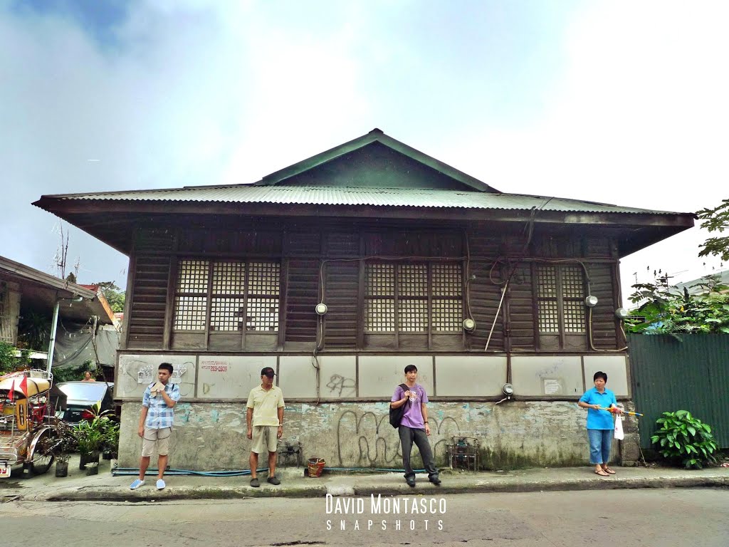 Ancestral House Jeepney Stop 2014 by Montasco