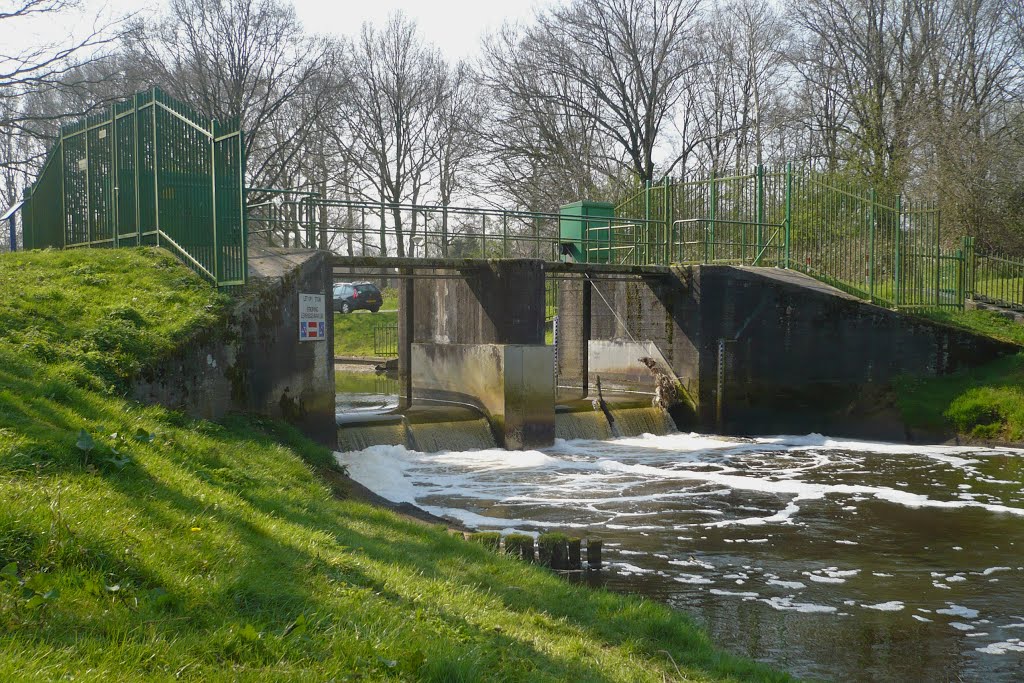 Weir in Valley Channel / Leusden / The Netherlands by cebtrade The Netherlands