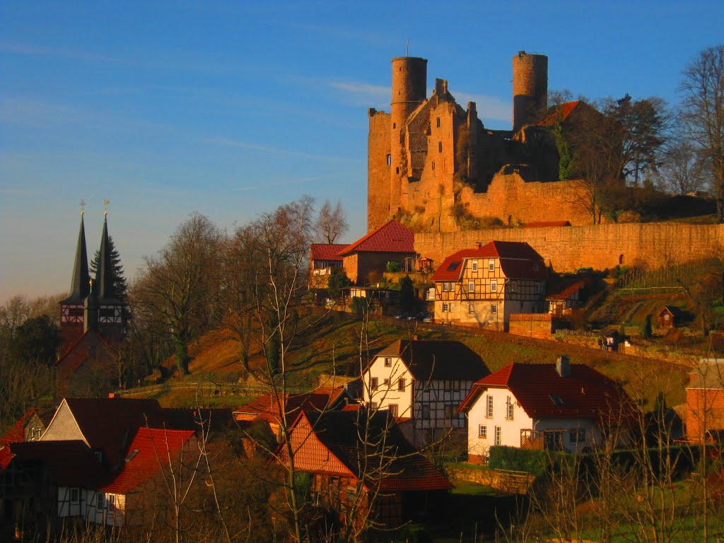 Rimbach und Burg Hanstein, über der Werra gelegen by waldwind