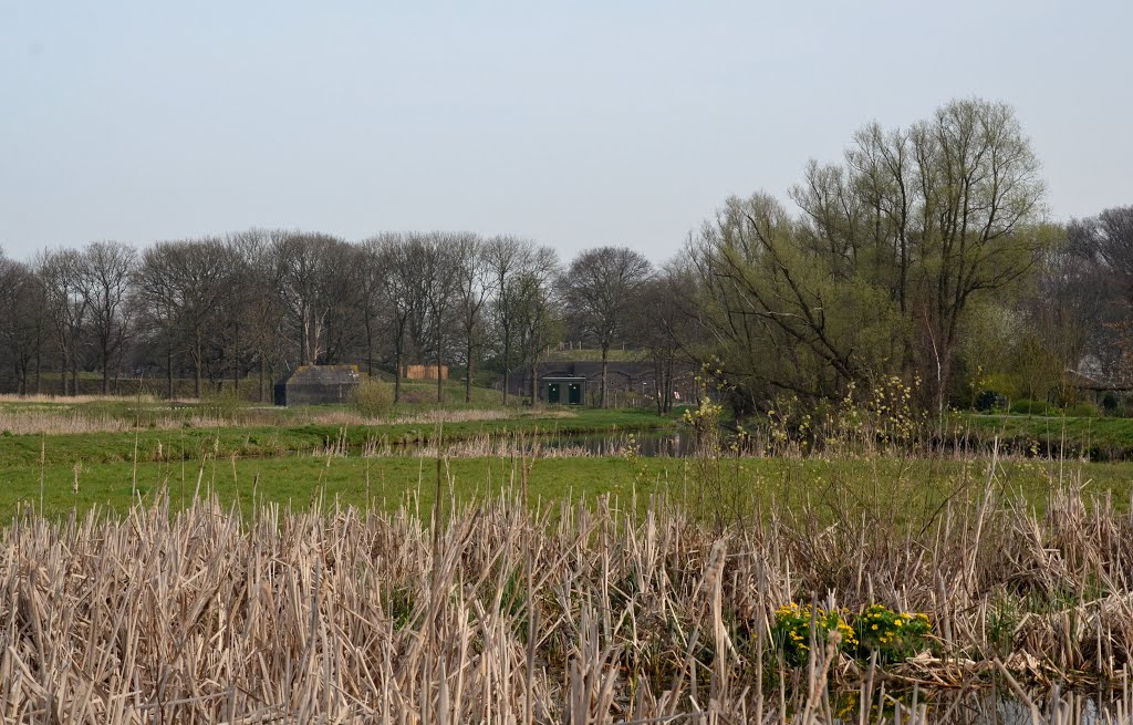 Bij fort Ruigenhoek by René Speur