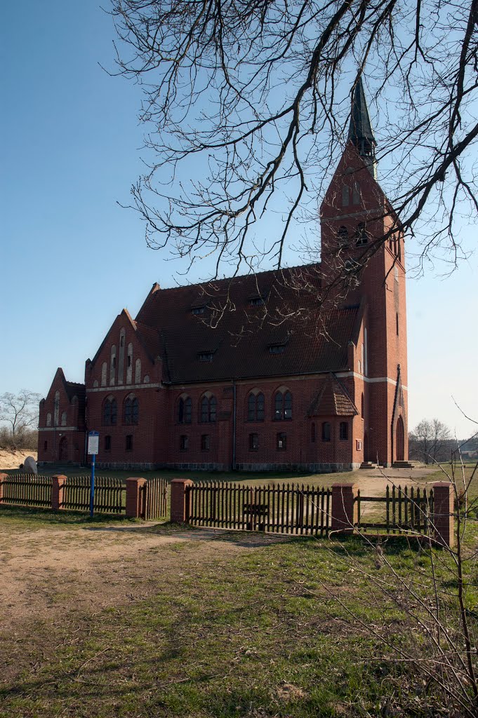 Lipia Góra, kościół p.w. Wniebowstąpienia NMP by Xavier.pl