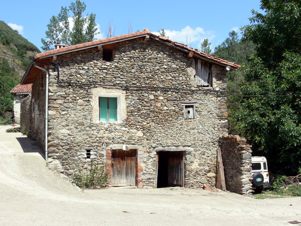 POSADAS (Ezcaray-Valle del Oja) by Carlos Sieiro del Nido