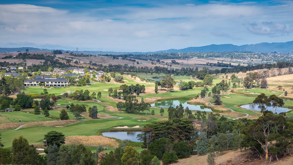 Heritage Golf and Country Club from Mt Lofty by bob.schorer