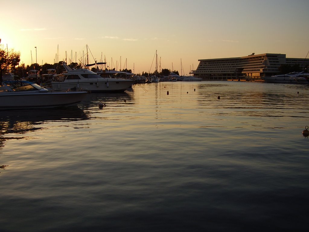 Porto karras, marmaras. by King George