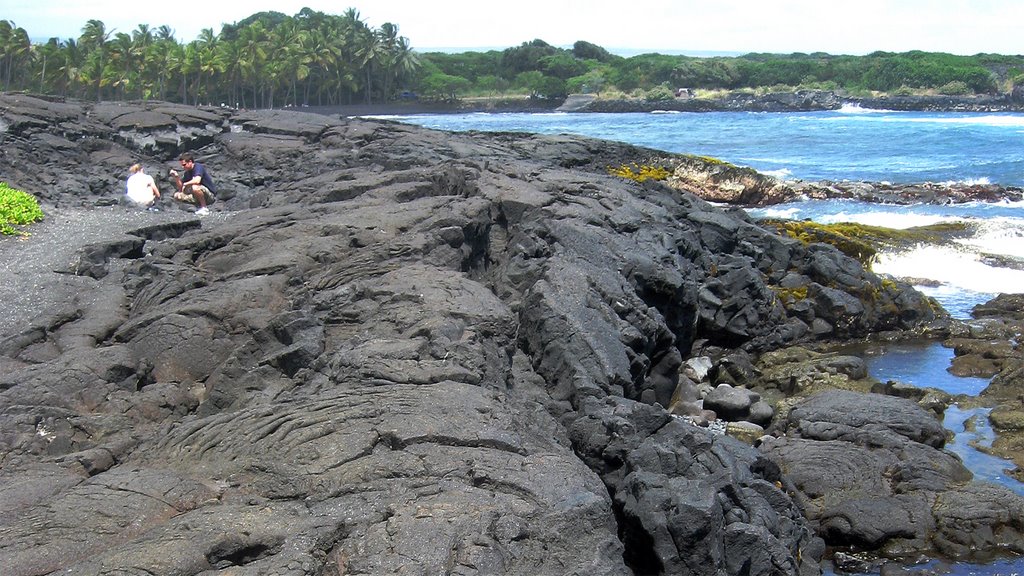 Punalu'u Beach Pahoehoe by shogoogle